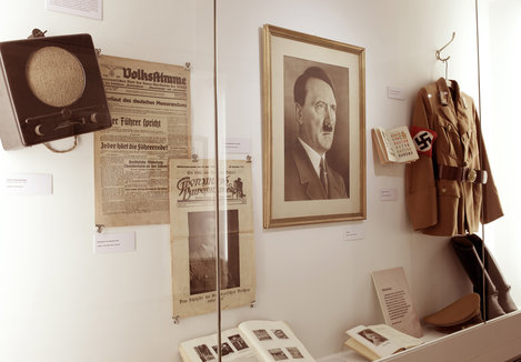 Ausstellung "Schicksalsjahr 1938 – NS-Herrschaft im Burgenland" im Landesmuseum